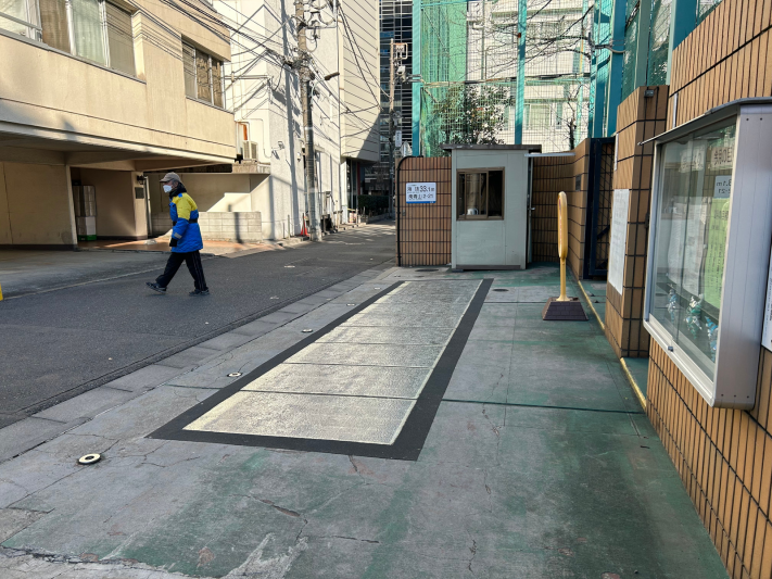entreeouest-minatoku-primaireaoyama1